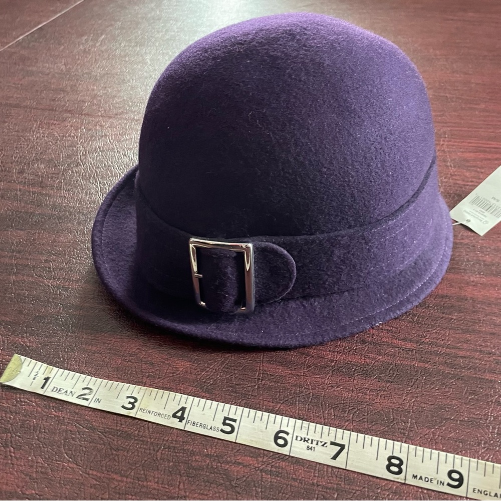 Banana Republic Hat New with Tag Never Worn